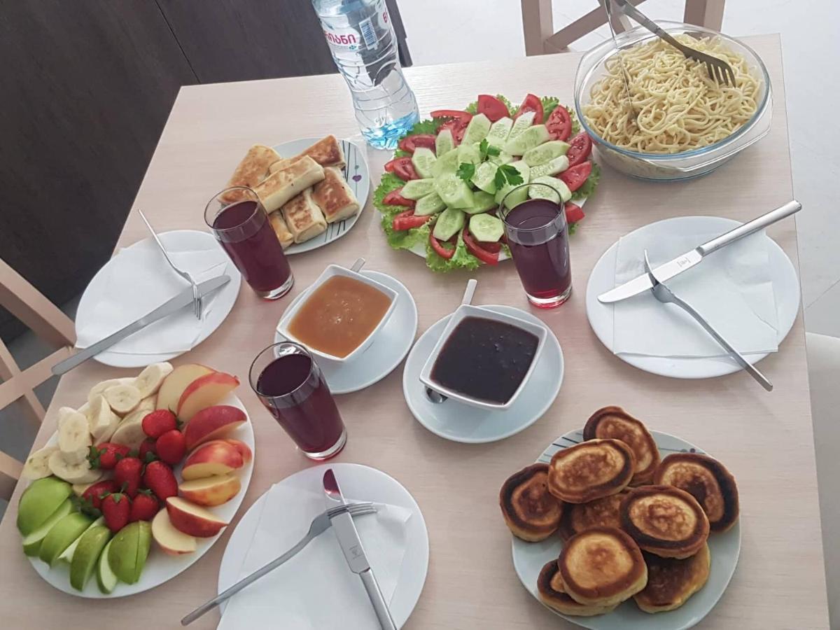 Guest House Prague Zugdidi Dış mekan fotoğraf